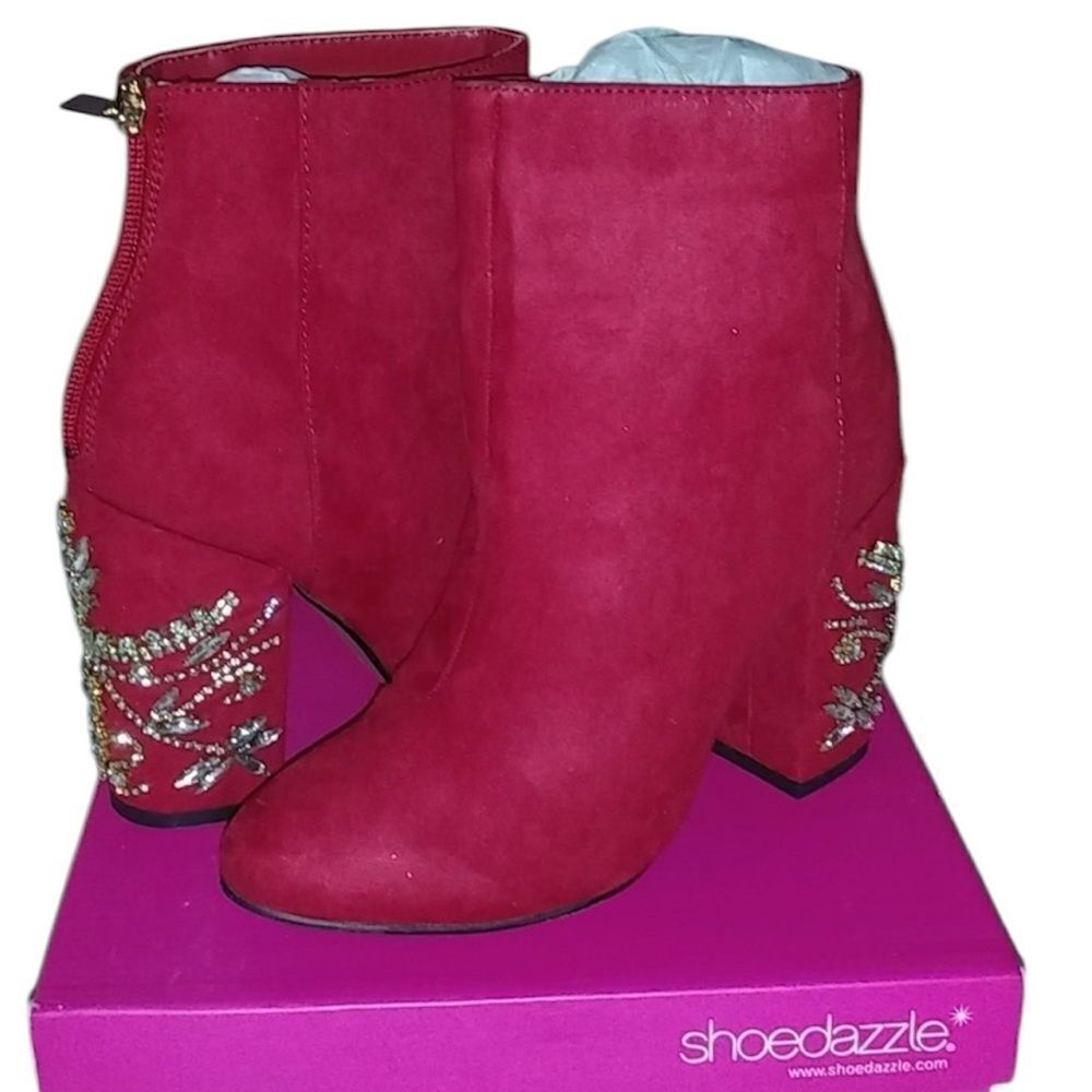 NIB Shoedazzle Lisa size 6 beautiful Red Jeweled ankle Boots with 4” heel